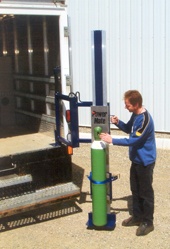 Moving compressed gas